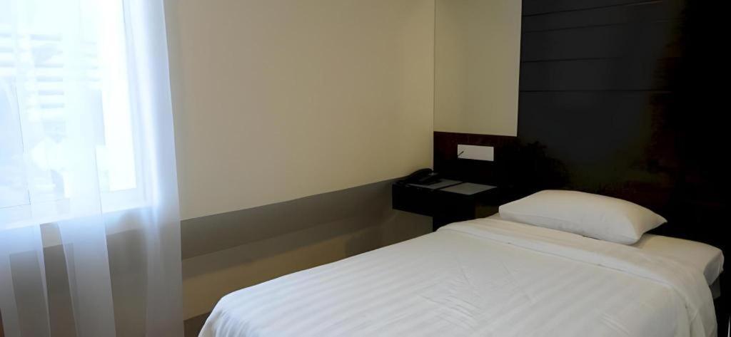 คาเธ่ โฮเต็ล Hotel โกตาคินาบาลู ภายนอก รูปภาพ