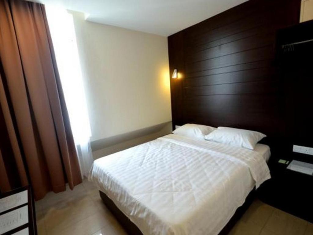 คาเธ่ โฮเต็ล Hotel โกตาคินาบาลู ภายนอก รูปภาพ