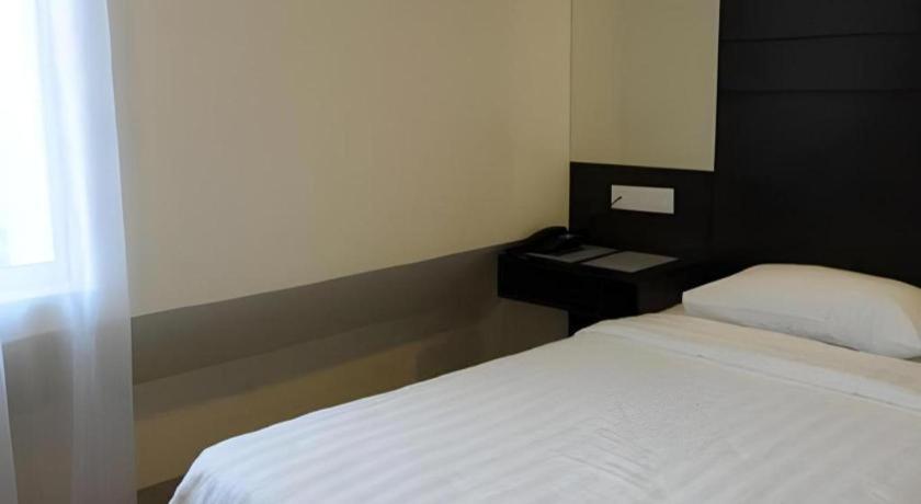 คาเธ่ โฮเต็ล Hotel โกตาคินาบาลู ภายนอก รูปภาพ