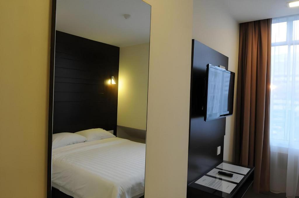 คาเธ่ โฮเต็ล Hotel โกตาคินาบาลู ภายนอก รูปภาพ