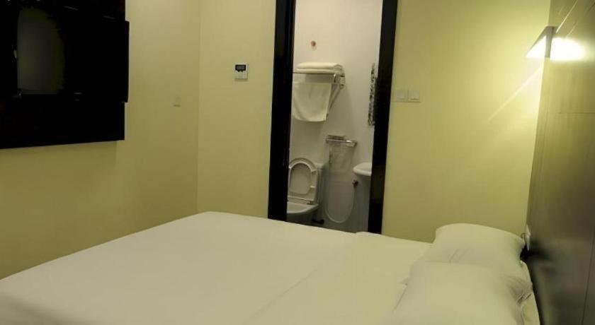 คาเธ่ โฮเต็ล Hotel โกตาคินาบาลู ภายนอก รูปภาพ
