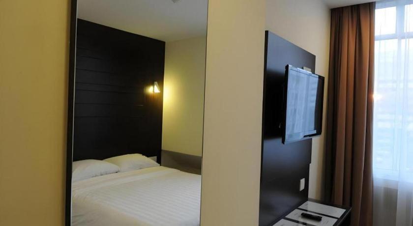 คาเธ่ โฮเต็ล Hotel โกตาคินาบาลู ภายนอก รูปภาพ